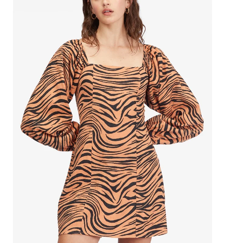 Juniors' Feeling Flirty Animal Print Mini Dress Elegant Mini Dress with Ruffles