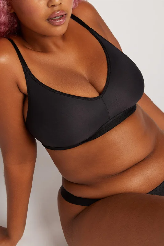 Silky Non-Wire Bra in Black Supportive Sports Bra