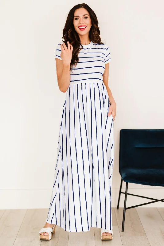 Striped Short Sleeve Crewneck Maxi Dress Elegant Tiered Maxi Dress